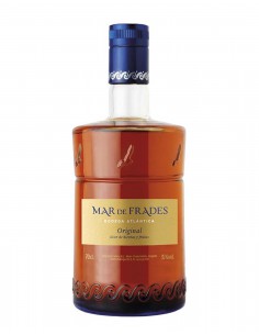 Herbs and Fruits Liqueur Orujo Mar de Frades 70 cl.